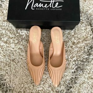 Nanette Lepore Low heels Slides.